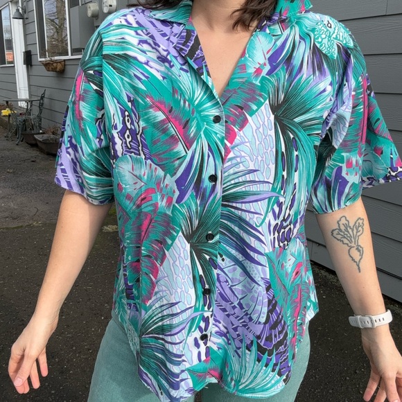 Vibrant Vintage Tropical Shirt - Picture 4 of 6